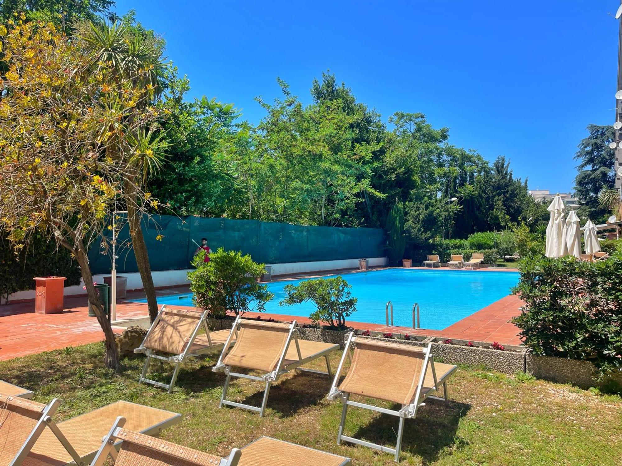 Modern Apartment 10 Min Vatican Parking&Pool Rome Extérieur photo